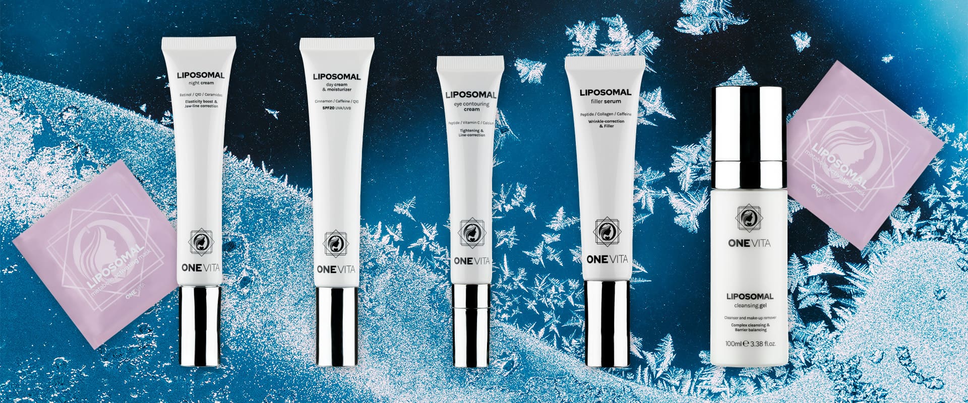 Uma linha de produtos para a pele com a palavra "lipossomas" escrita em um fundo frio e congelado. Tubos, garrafas e pacotes estão incluídos.
